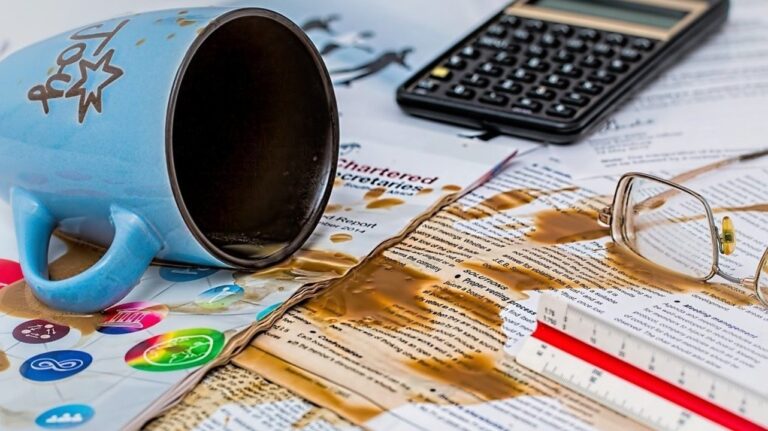 Как мимолетные огорчения полностью подчиняют себе настроение человека – исследование